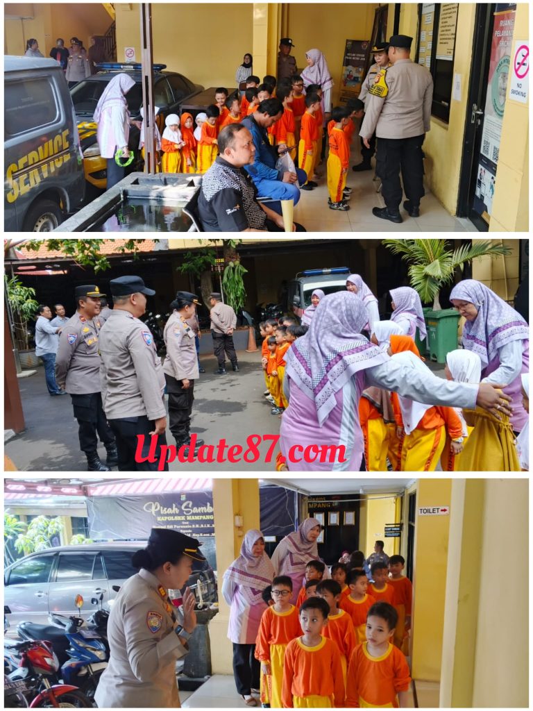 TK Raihanul Hamim Kunjungi Polsek Mampang Prapatan, Anak-anak Kenali Profesi Polisi dengan Cara Menyenangkan