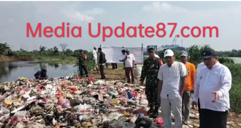 Pj. Bupati Bekasi Tinjau TPA Liar Di Desa Muara Bakti