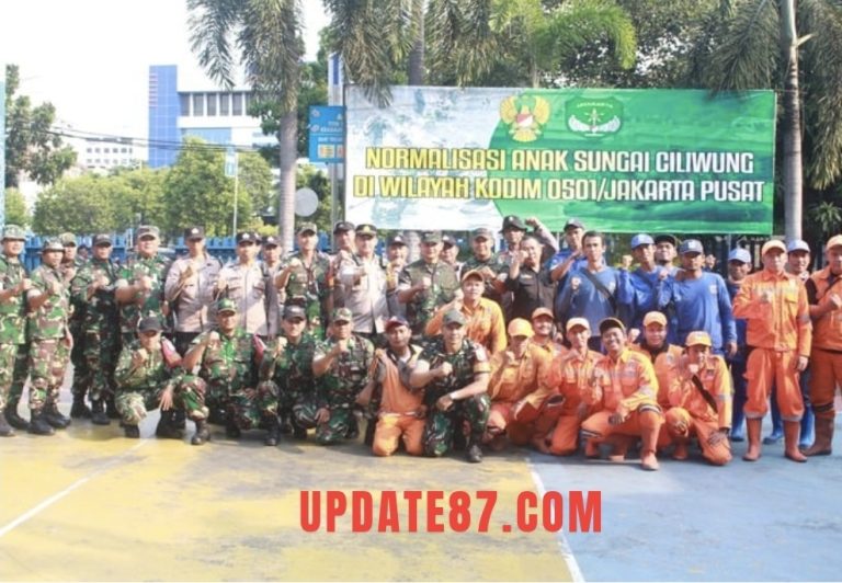 Dandim 0501/JP Pimpin Pelaksanaan Normalisasi Anak Sungai Ciliwung di Wilayah Kodim 0501/JP