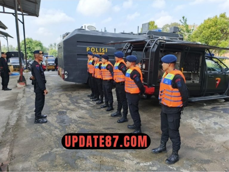 Personel Brimob Laksanakan Siaga SAR, Siap Hadapi Potensi Bencana Alam   