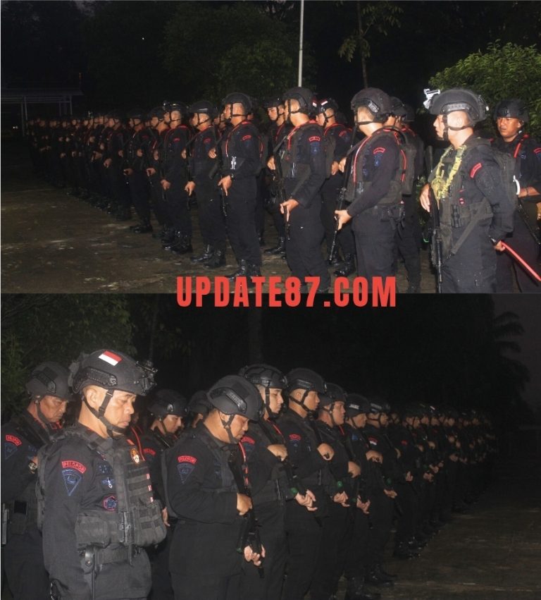 Personel Brimob Amankan Kunjungan Kerja Ibu Wakil Presiden di Palembang