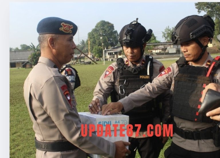 Personel Batalyon A Pelopor Gelar Kegiatan Rabu Sedekah, Wujud Kepedulian terhadap Sesama