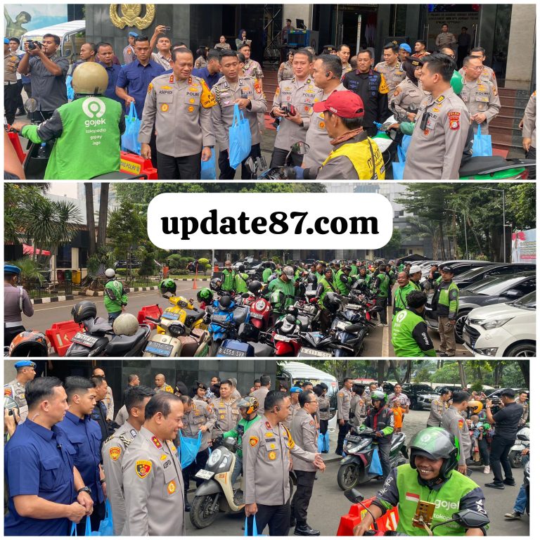 Jumat Berkah: Polda Metro Jaya Bersama Komunitas Ojol Gelar Pembagian 500 Paket Sembako