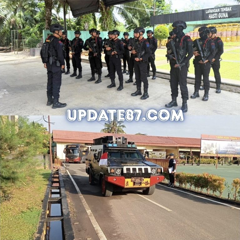 Satbrimob Polda Sumsel Gelar Patroli Skala Besar di Kota Palembang