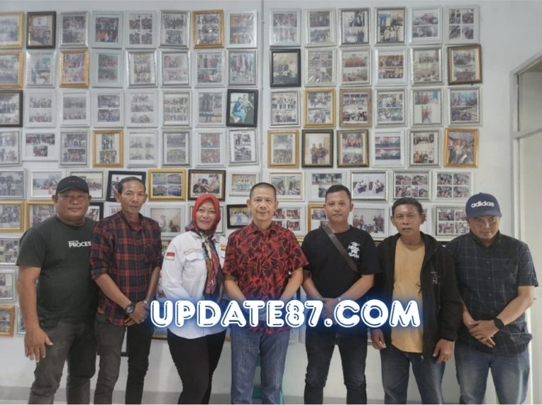 Melalui Program “Jumat Barokah” Pewarta Polrestabes Medan Terus Memupuk Kebersamaan