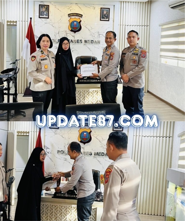 Wujud Simpati dan Kepedulian, Wakapolrestabes Medan Serahkan Uang Duka kepada Keluarga Alm.Bripka Afrizal