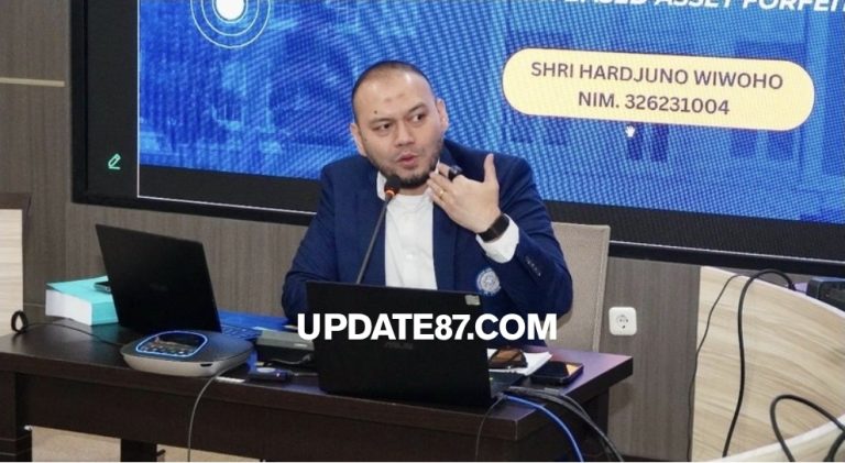 Ujian Kelayakan Disertasi di Unair, Hardjuno Wiwoho Bahas Reformasi Hukum Perampasan Aset